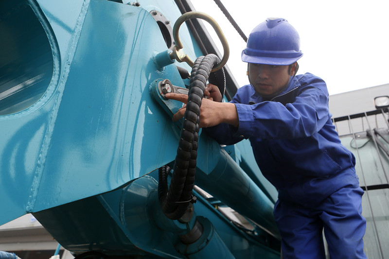 “有問(wèn)題，找售后” 他用周到服務(wù)征服