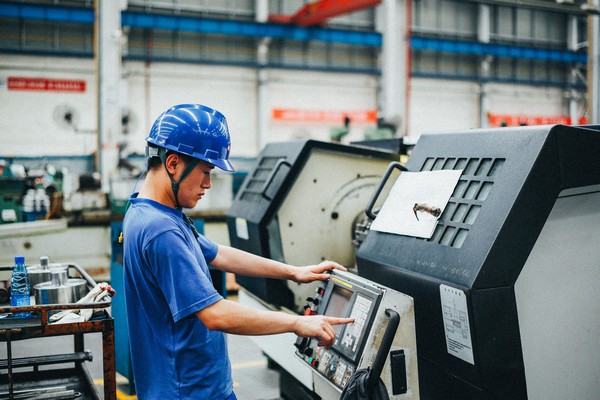 曾夢(mèng)想當(dāng)廚師，卻成數(shù)控車工大師