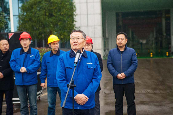 新年開門紅！山河智能5000萬裝備批量發(fā)車