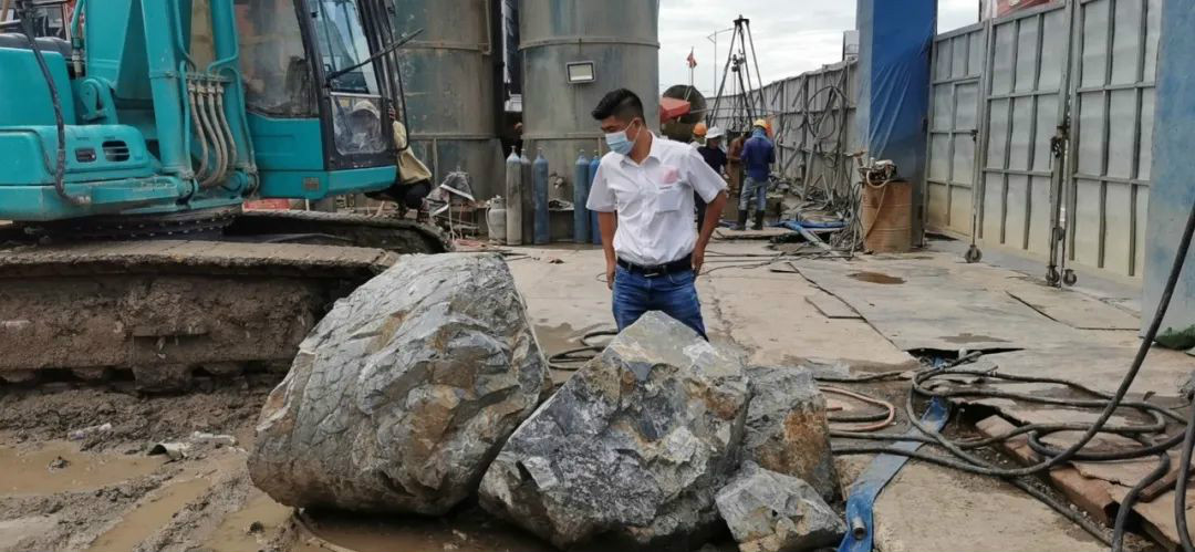 征戰(zhàn)鉆石島，山河顯硬核