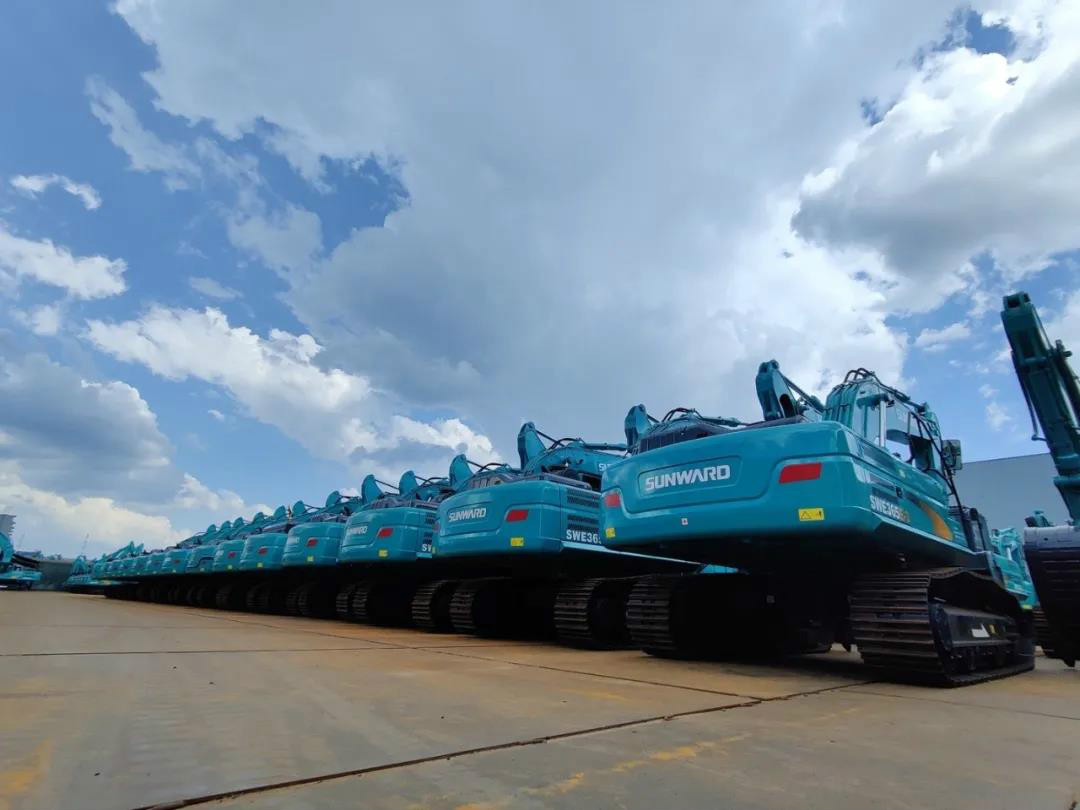 以先導式創(chuàng)新實現挖掘機從無到有，從小到大，從大到強！