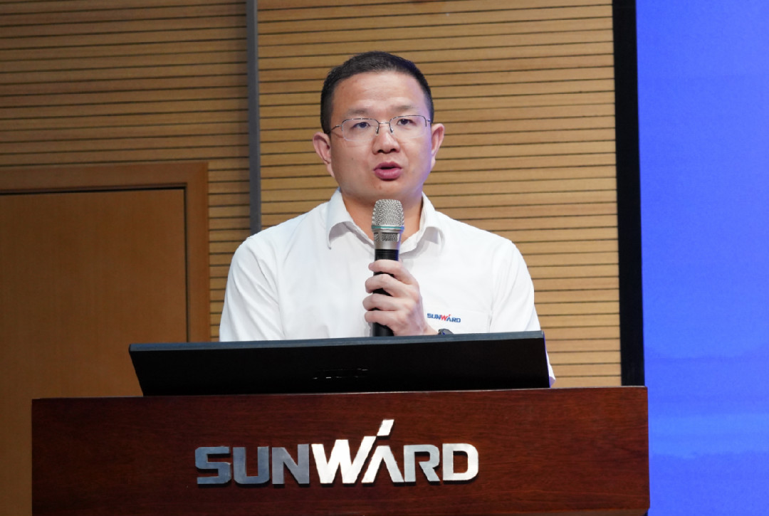 致敬研發(fā) | 山河智能舉辦職稱(chēng)評(píng)定工作總結(jié)暨職稱(chēng)證書(shū)頒發(fā)儀式