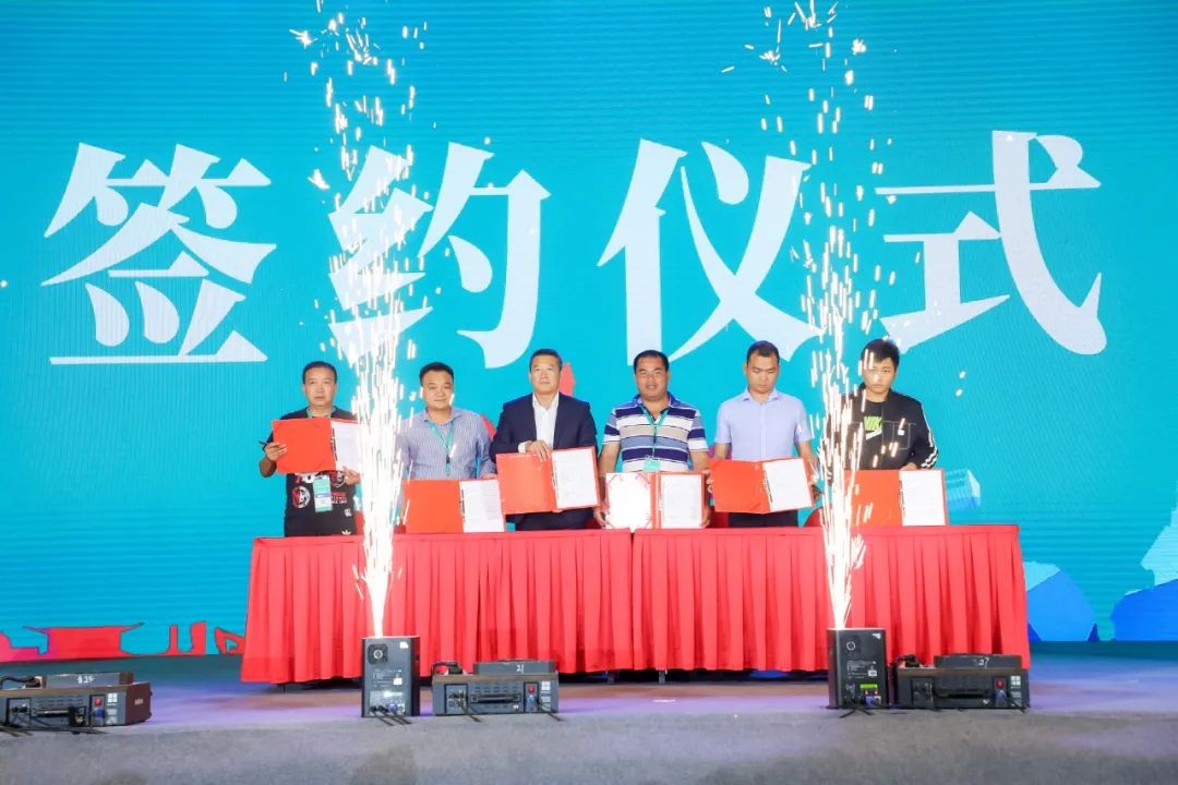 “爆品”出擊！山河智能客戶交流會(huì)簽約超8億元