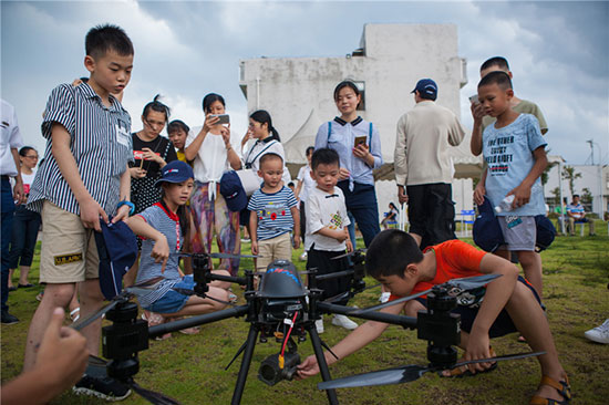 這個夏天，親子玩轉(zhuǎn)山河智能“三棲”裝備