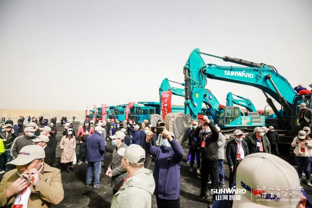 “礦”世高手，齊聚山河智能挖掘機(jī)操作手挑戰(zhàn)賽