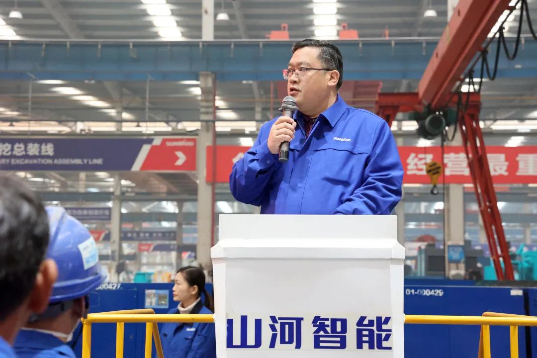 向榜樣學(xué)習(xí)！山河智能56名職工受到職工職業(yè)技能競賽表彰