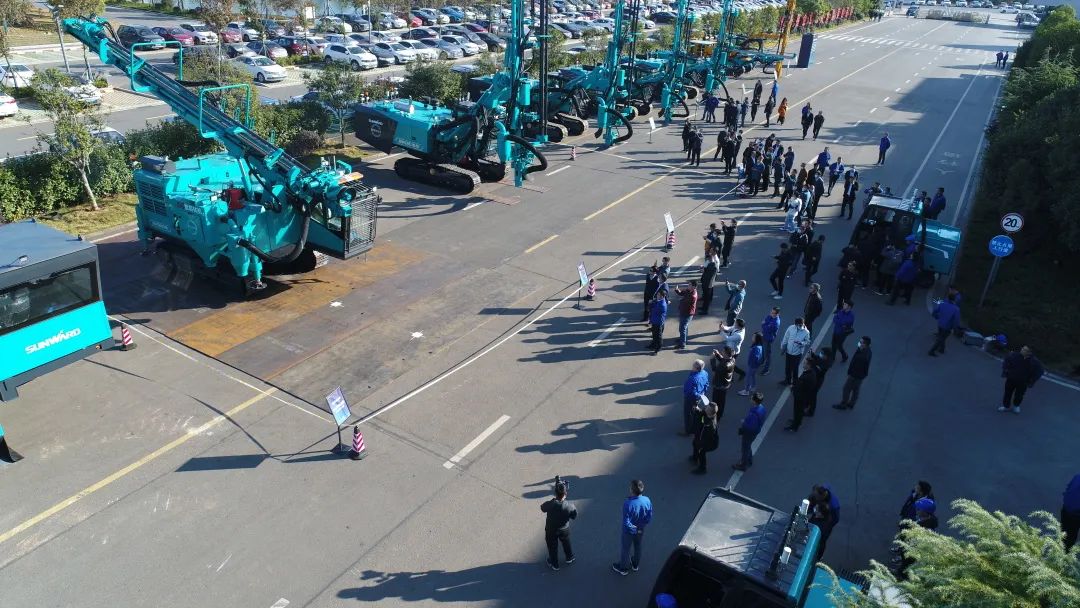 全球首創(chuàng)5G+智能鉆機(jī)重磅發(fā)布，山河智能傾力打造綠色智慧礦山成套裝備