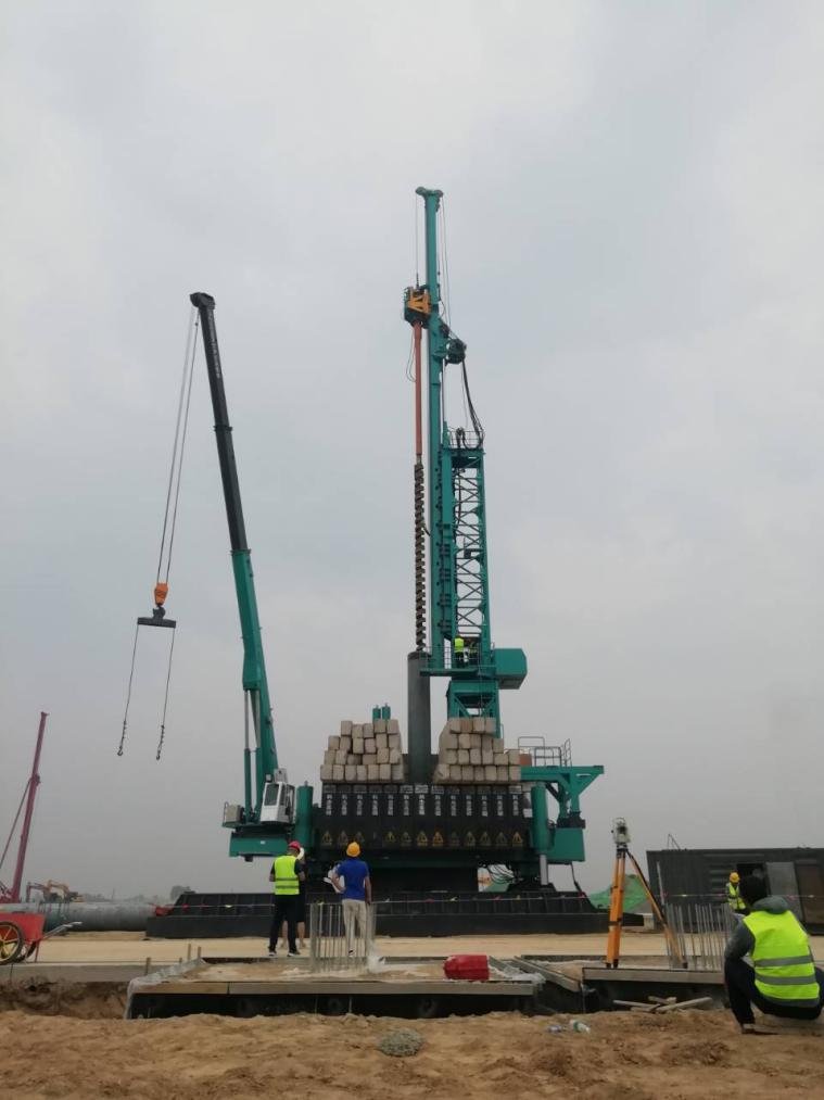 創(chuàng)下紀(jì)錄！山河智能引孔式靜力壓樁機(jī)首次應(yīng)用于高鐵項目