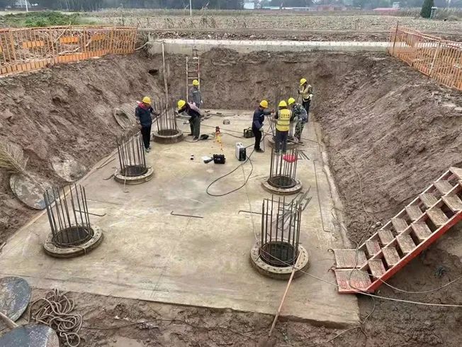 創(chuàng)下紀(jì)錄！山河智能引孔式靜力壓樁機(jī)首次應(yīng)用于高鐵項目