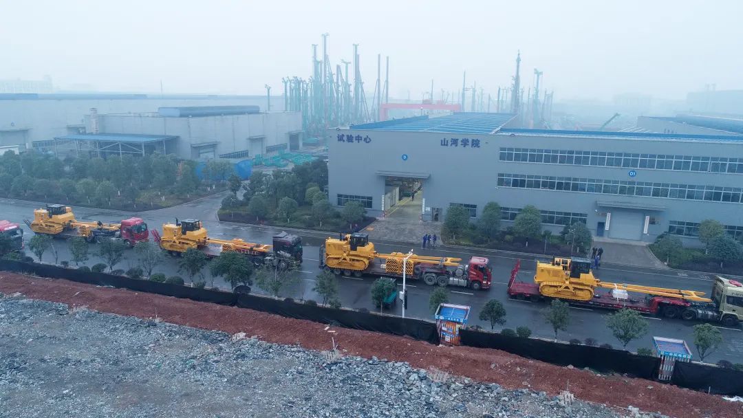 助力國(guó)家重點(diǎn)工程！山河智能油氣管道裝備“加油”“爭(zhēng)氣”