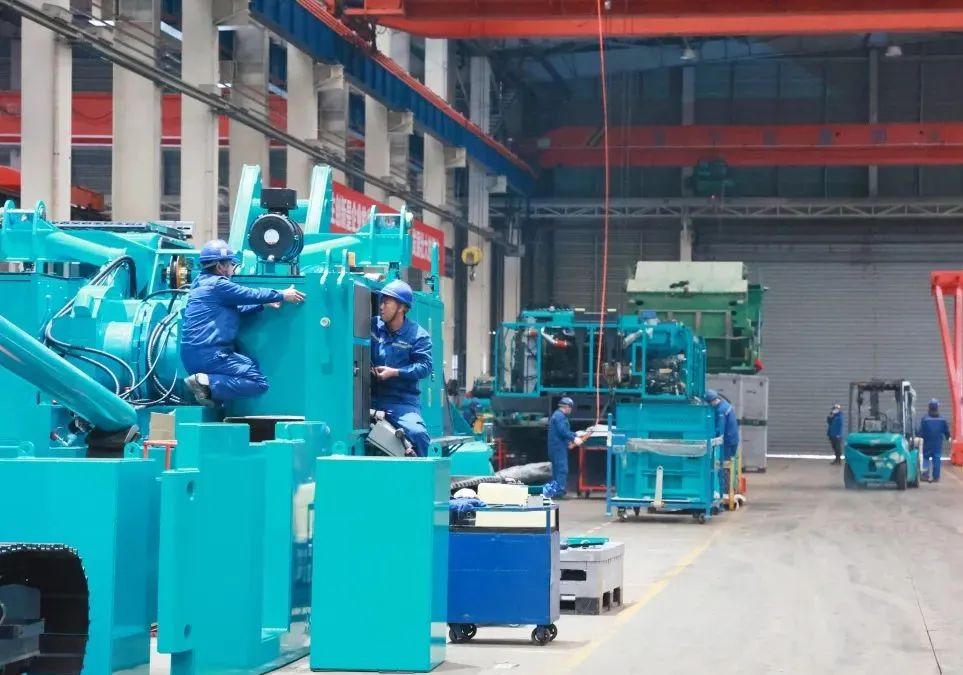 向著沖刺目標全力以赴！山河智能正式開工