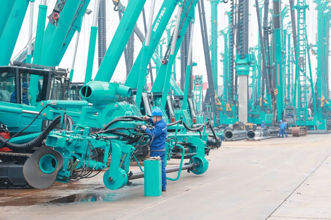 向著沖刺目標全力以赴！山河智能正式開工