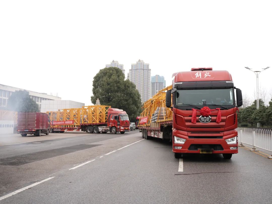 “虎”力全開(kāi)！山河江麓開(kāi)門(mén)紅發(fā)貨儀式隆重舉行