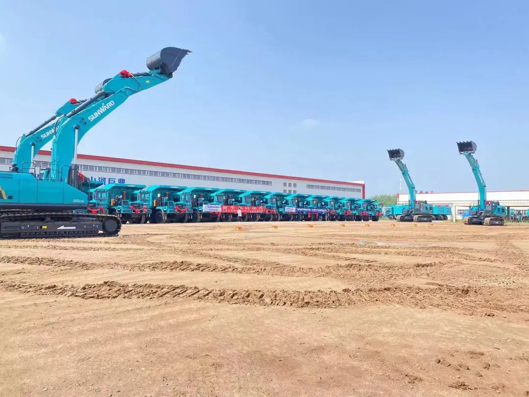 效率更高、實力更強！山河智能“礦山搭檔”批量交付