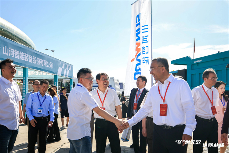 “礦”世無雙，縱橫絲路！山河智能亮相第十三屆新疆國際礦業(yè)與裝備博覽會