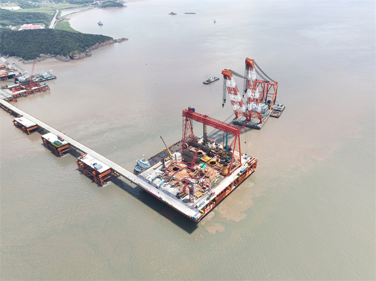 捷報(bào)！山河智能完成“全球最大”6.3米直徑旋挖樁成孔成樁