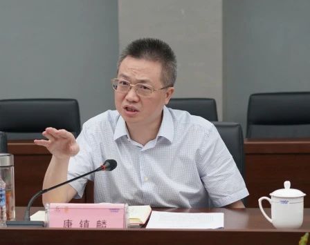 長沙市人民政府副市長、市工商聯(lián)主席康鎮(zhèn)麟調(diào)研山河智能