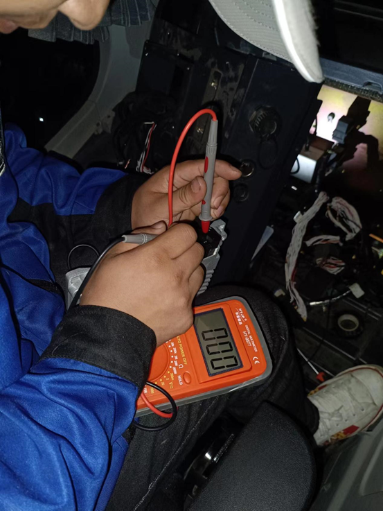 一線“熱”聞 | 專業(yè)售后，用心服務(wù)！山河智能挖掘機(jī)服務(wù)萬(wàn)里行一直在路上