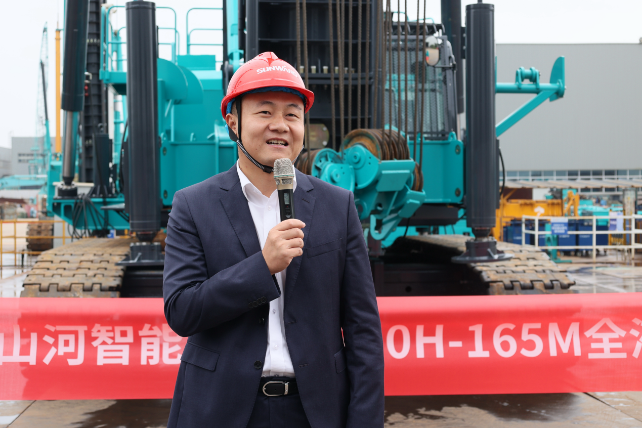 民族品牌獲認(rèn)可！山河智能樁架產(chǎn)品交付香港客戶(hù)