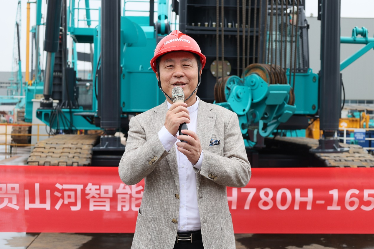 民族品牌獲認(rèn)可！山河智能樁架產(chǎn)品交付香港客戶(hù)