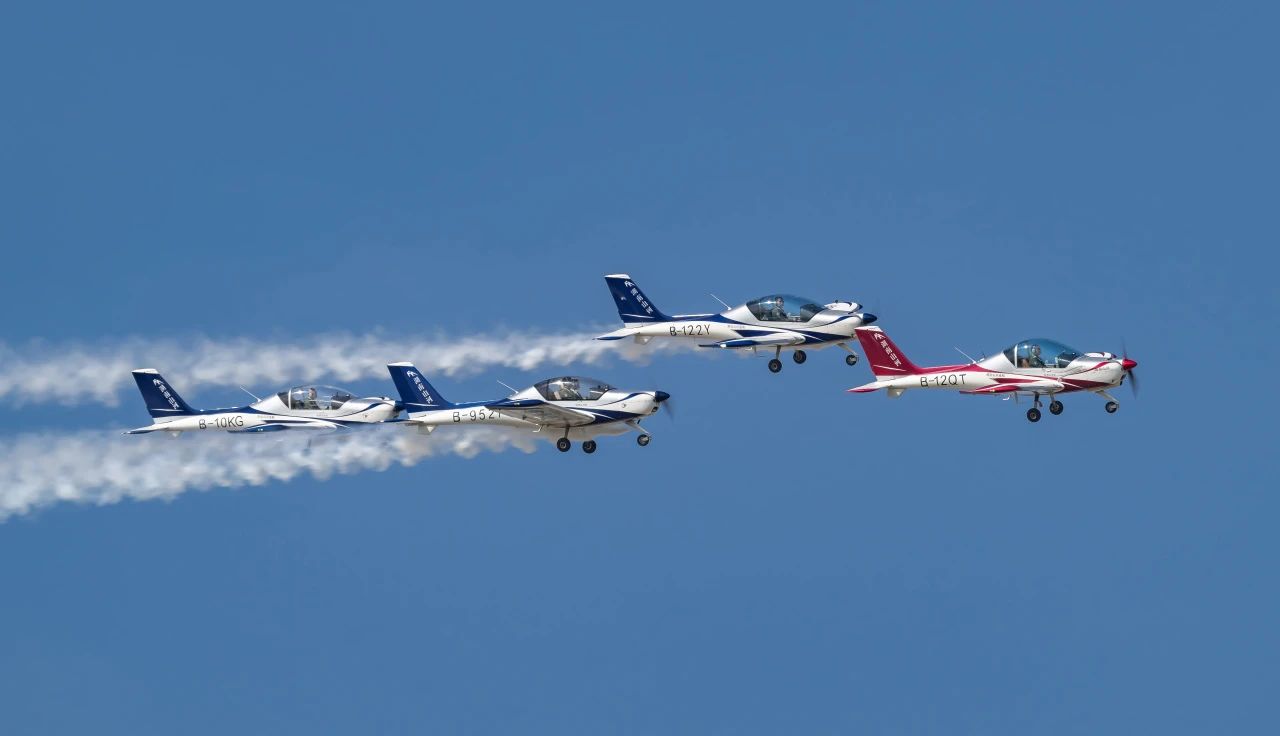 二十載磨礪，“阿若拉”飛機(jī)累計(jì)飛行時(shí)間突破11萬(wàn)小時(shí)！