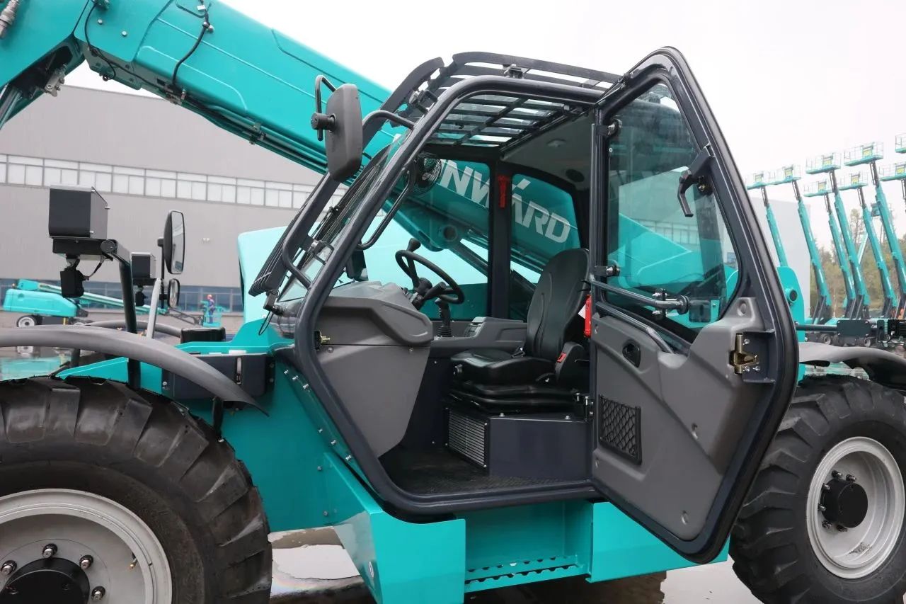 “猛將”出擊，需求火爆！山河智能新一代伸縮臂叉裝車成功下線