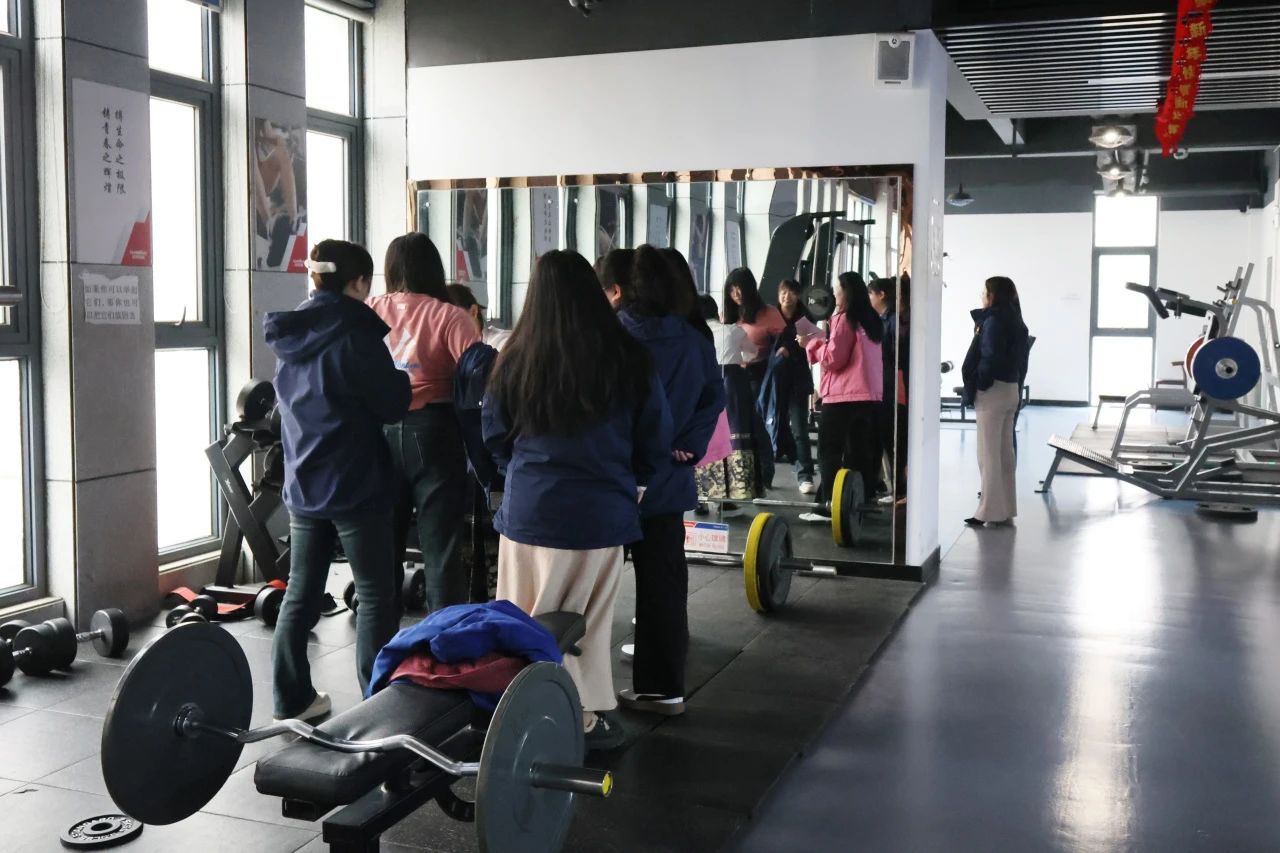 多姿多彩綻芳華！山河智能開展“三八”國際勞動婦女節(jié)主題慶?；顒? width=