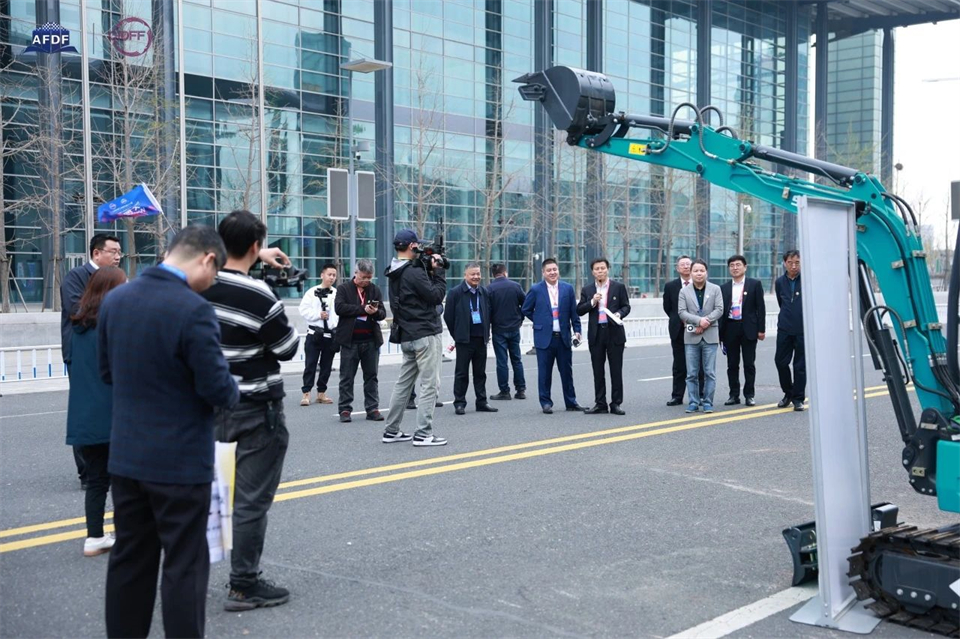 堅(jiān)持創(chuàng)新，賦能產(chǎn)業(yè)！山河智能出席第十三屆深基礎(chǔ)工程發(fā)展論壇