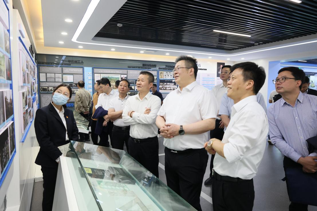 湖南鋼鐵集團黨委書記、董事長李建宇到山河智能調(diào)研交流