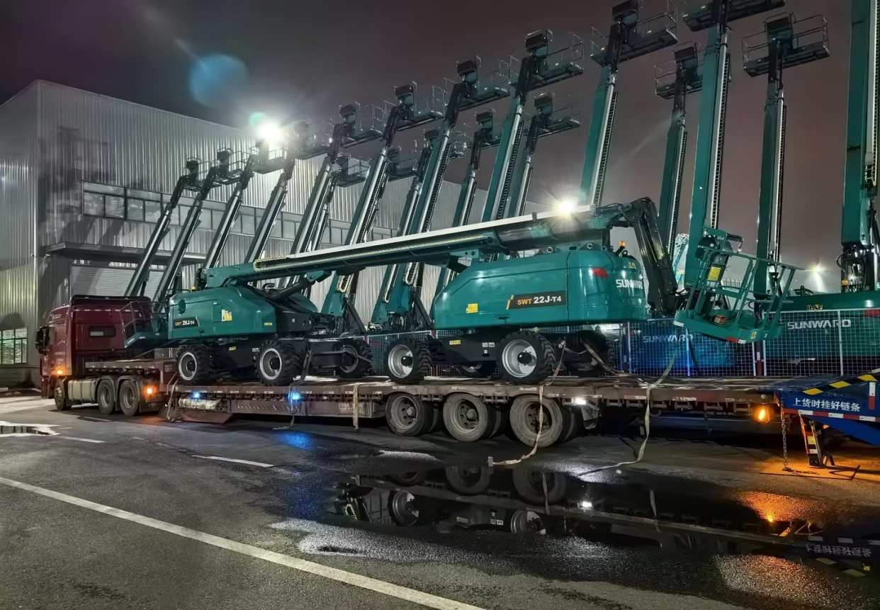 高空機(jī)械單日發(fā)貨創(chuàng)新高！單月海外發(fā)貨破記錄！