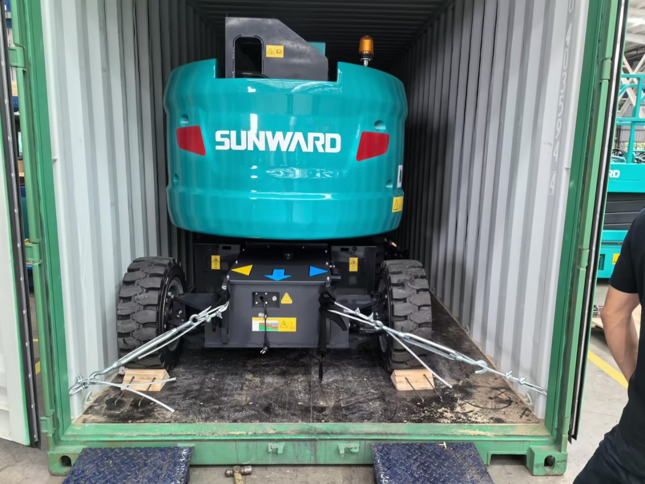 高空機(jī)械單日發(fā)貨創(chuàng)新高！單月海外發(fā)貨破記錄！