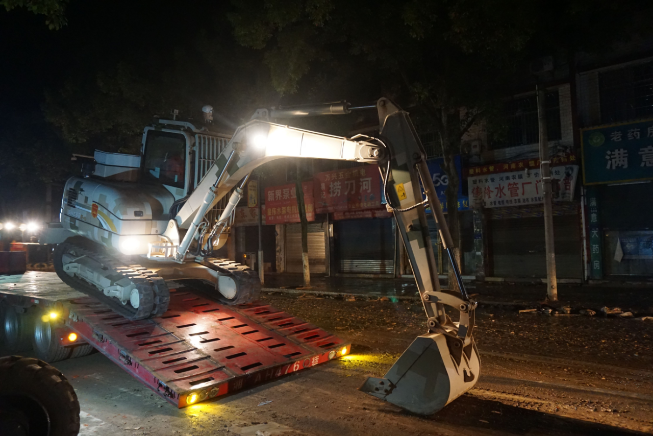 馳援湖南平江抗洪搶險，共克時艱顯擔(dān)當(dāng)