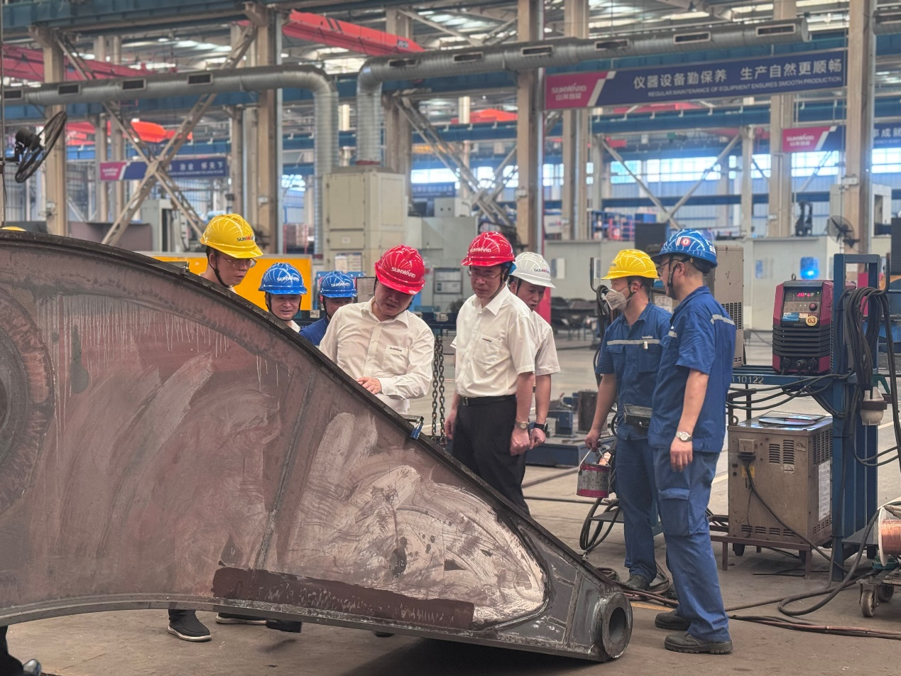 戰(zhàn)高溫，保安全--山河智能開(kāi)展高溫防暑專(zhuān)項(xiàng)安全檢查