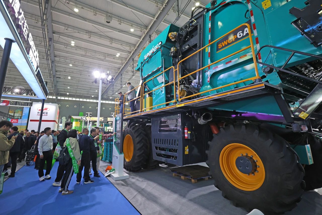 聚焦智能化、無人化！山河智能攜多款產(chǎn)品亮相2024中國國際農(nóng)業(yè)機械展