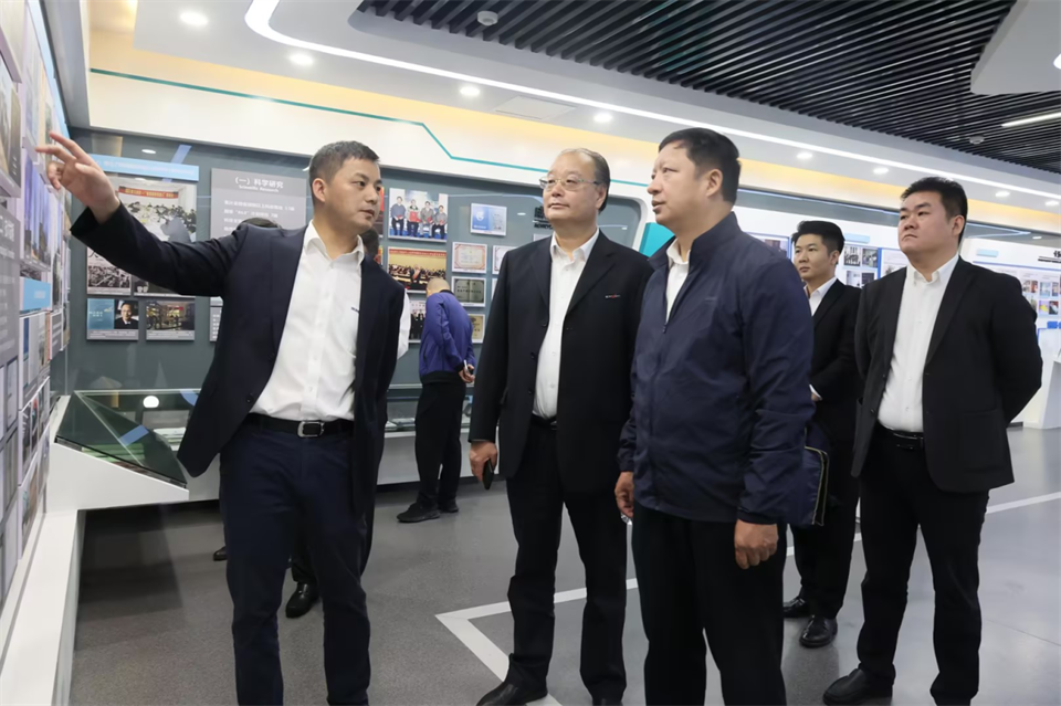 同船出海，共贏未來！中鐵九局副總經(jīng)理劉峻峰一行到訪山河智能