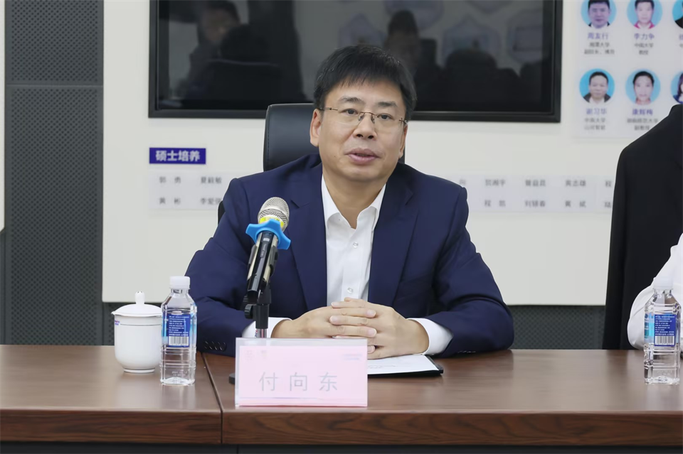 同船出海，共贏未來！中鐵九局副總經(jīng)理劉峻峰一行到訪山河智能