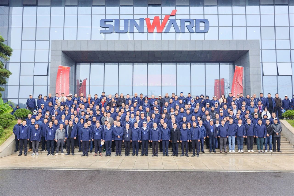 創(chuàng)新引領價值，理想成就未來！山河智能25周年慶典暨全球客戶節(jié)隆重舉辦