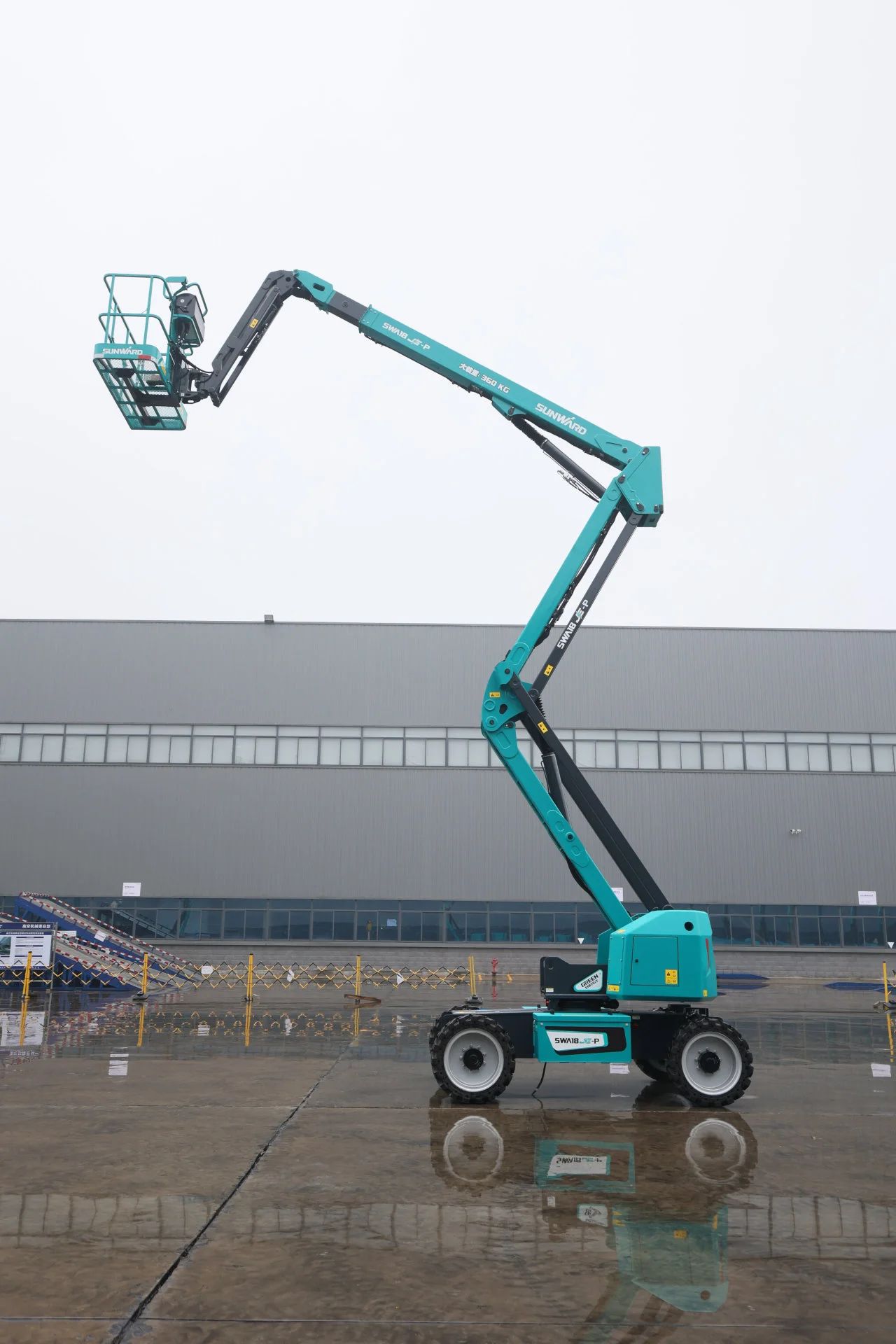 點贊！山河智能創(chuàng)新設(shè)備榮登CMIIC2024明星產(chǎn)品榜單