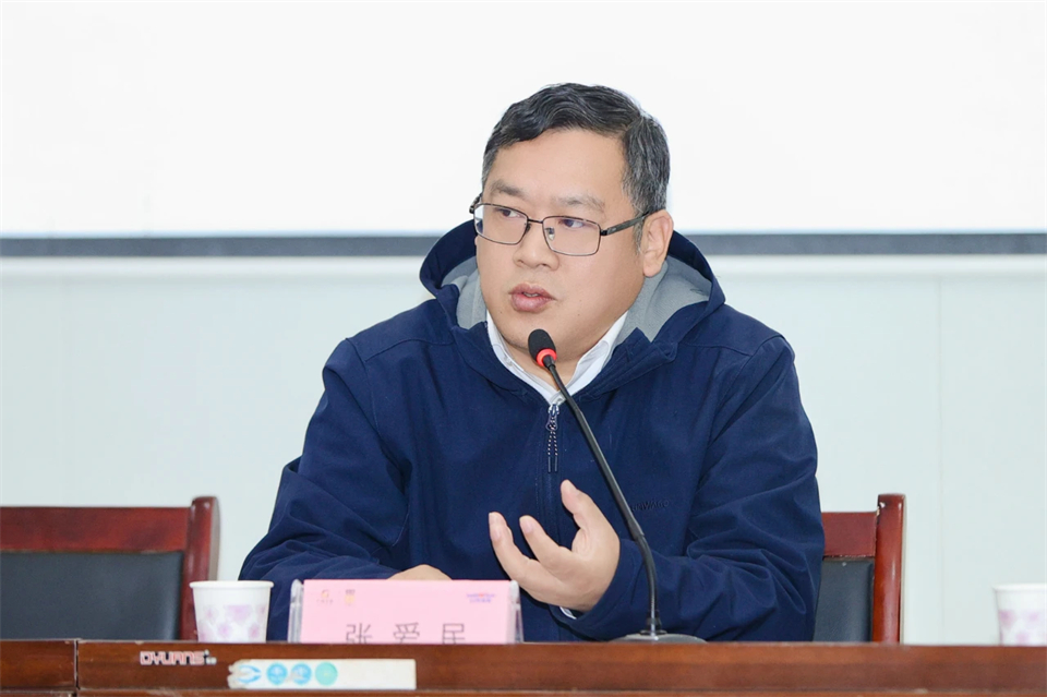 長龍街道、山河智能召開首屆年貨盛惠暨送春聯(lián)文化惠民活動(dòng)工作會議