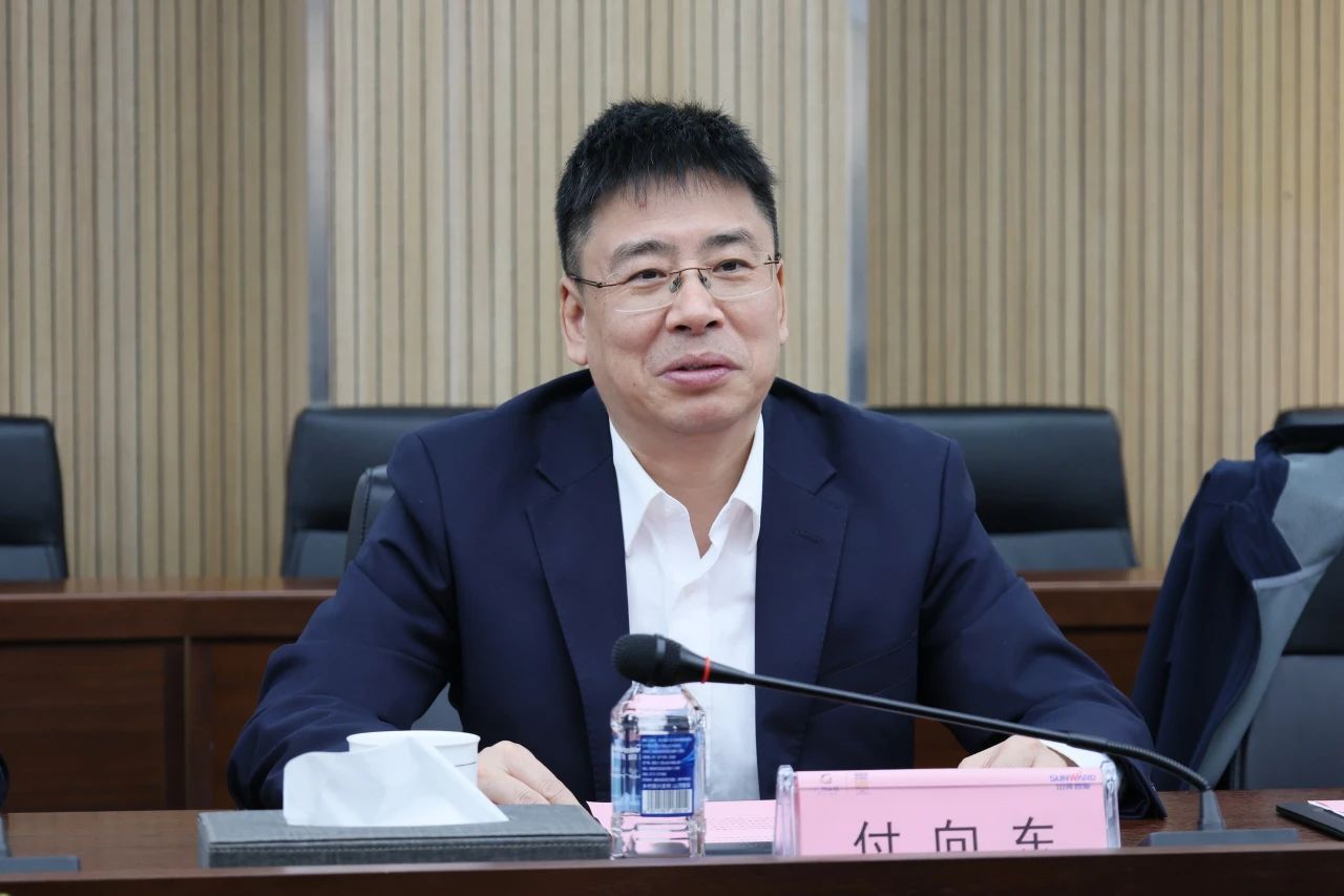 強(qiáng)強(qiáng)聯(lián)合，聚能攻堅(jiān)！山河智能與北方爆破科技達(dá)成戰(zhàn)略合作