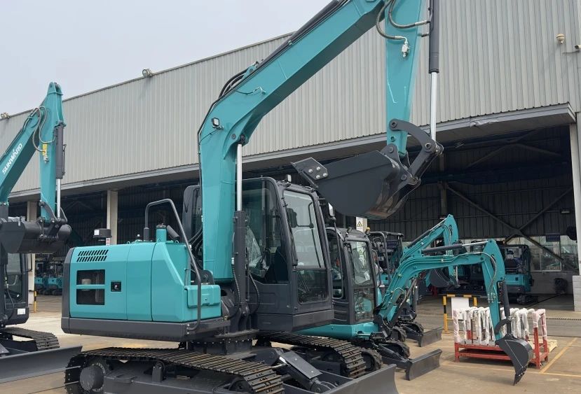 聚焦市場需求，山河智能三款精品工程液壓挖掘機成功下線