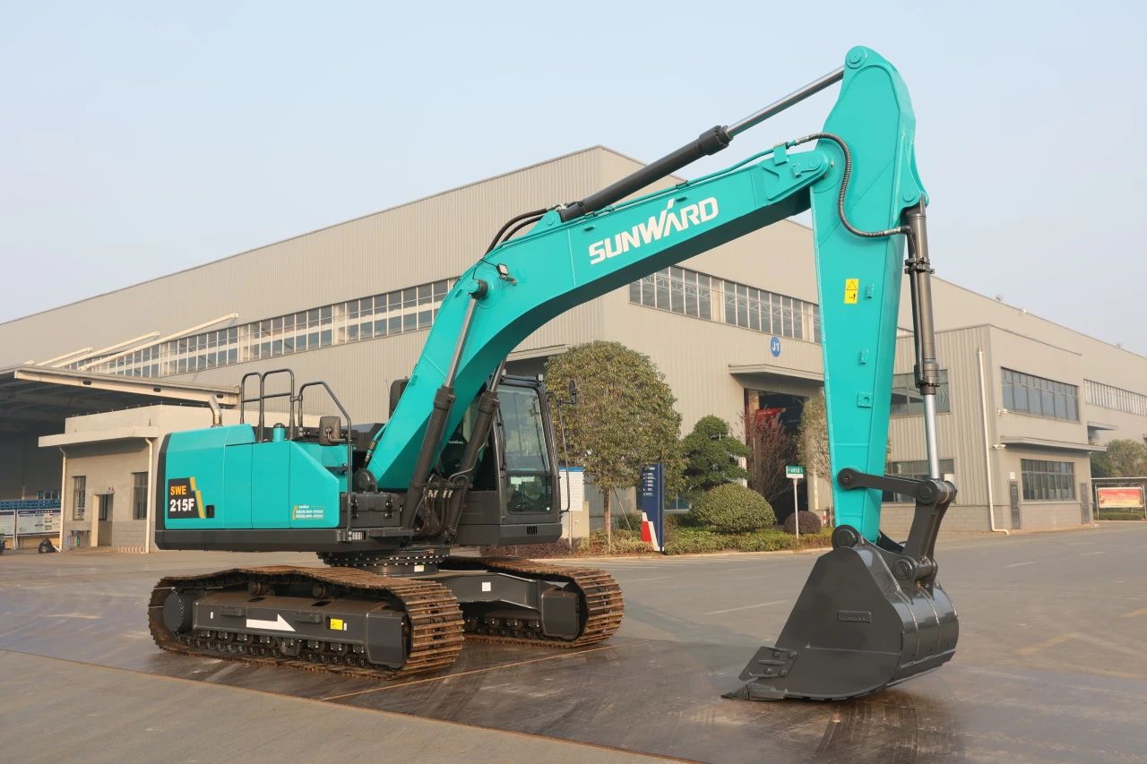 聚焦市場需求，山河智能三款精品工程液壓挖掘機成功下線