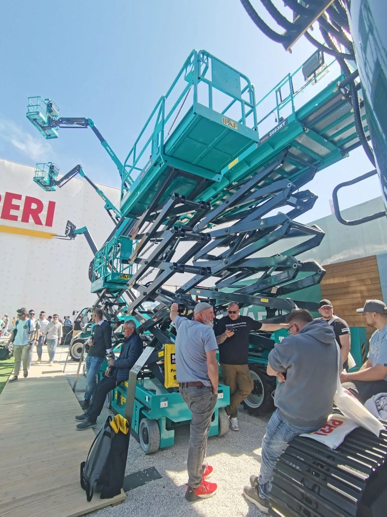 山河智能高空機(jī)械閃耀Bauma 2025！ 新能源技術(shù)與創(chuàng)新產(chǎn)品獲全球矚目