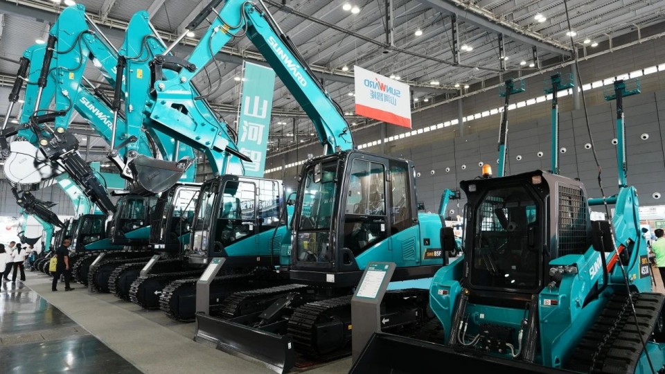 2025 CICEE | 從單一工具邁向多元化解決方案，山河智能呈現(xiàn)非凡挖掘機風采