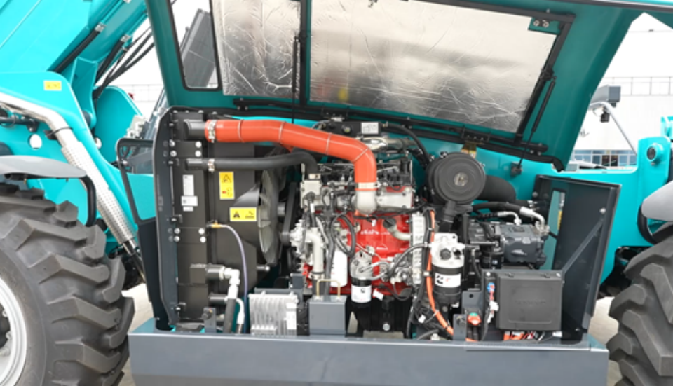 2025 CICEE | 變裝升級！新一代SWTH4517叉裝車硬核亮相長沙展