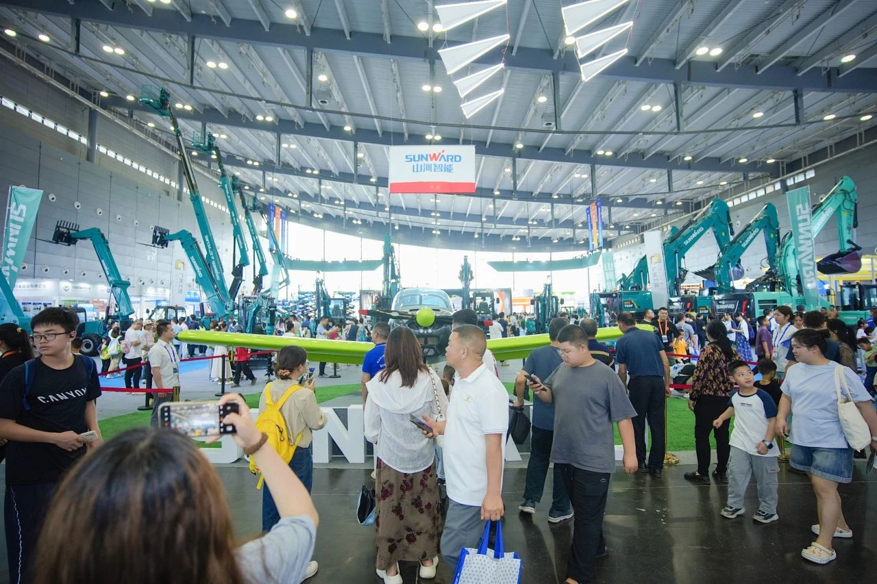 2025 CICEE | 圓滿收官！山河智能展區(qū)亮點(diǎn)精彩回顧