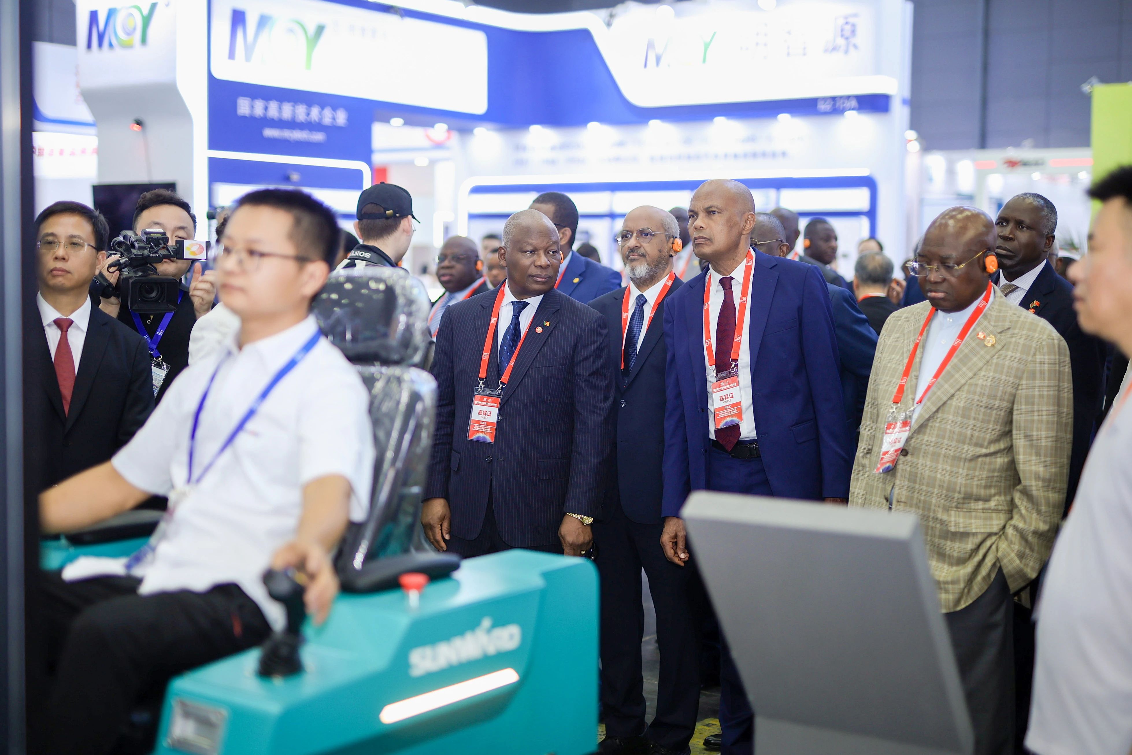 2025 CICEE | 圓滿收官！山河智能展區(qū)亮點(diǎn)精彩回顧