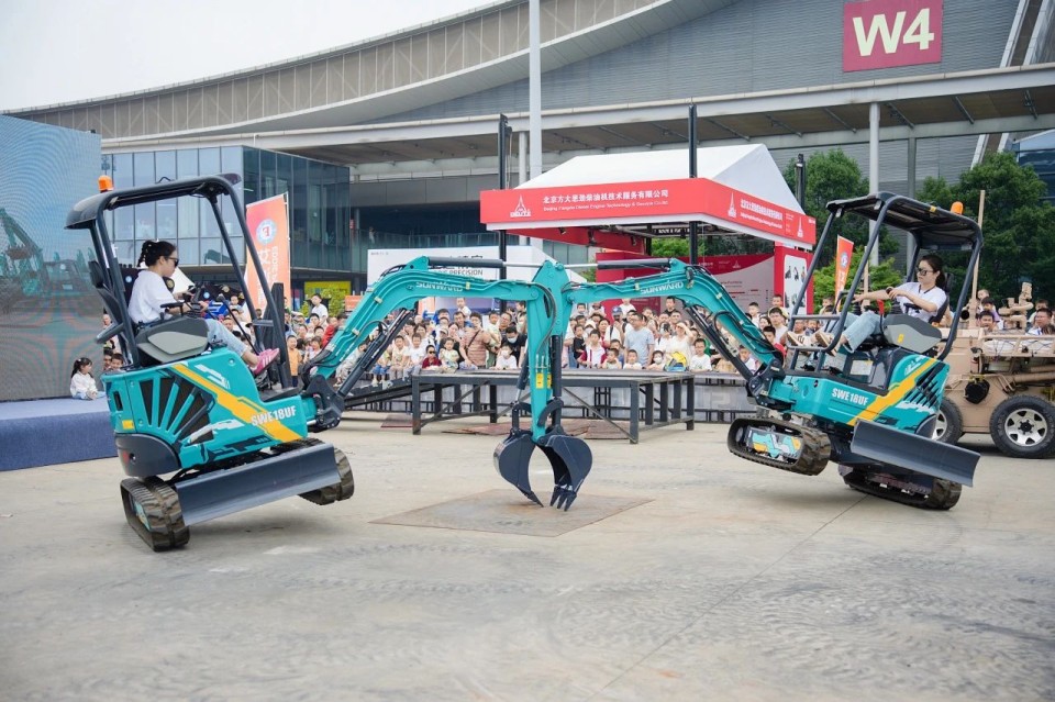 2025 CICEE | 圓滿收官！山河智能展區(qū)亮點(diǎn)精彩回顧