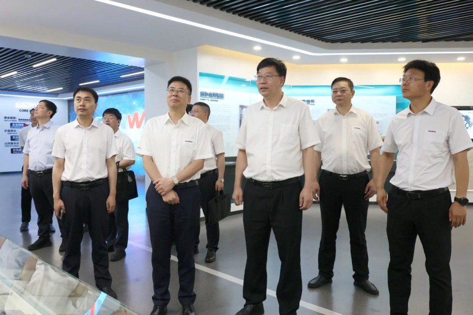 中國工程院院士、中南林業(yè)科技大學(xué)黨委書記吳義強(qiáng)一行到山河智能開展訪企拓崗活動