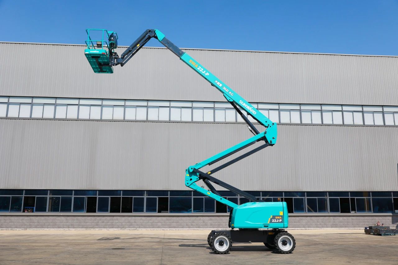 技術(shù)新標(biāo)桿！山河智能SWA22J-P柴動曲臂式高空作業(yè)平臺下線！